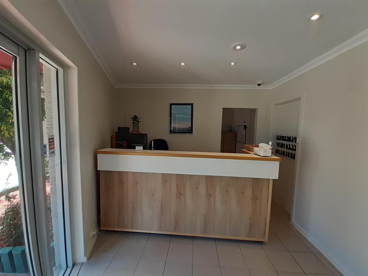 Crest Motor Inn Queanbeyan Exterior foto